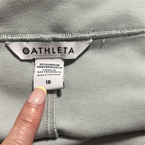 Athleta Eastbound Wide Pant Coast Grey Commuting Travel Work Spandex Sz 18 - Picture 10 of 12